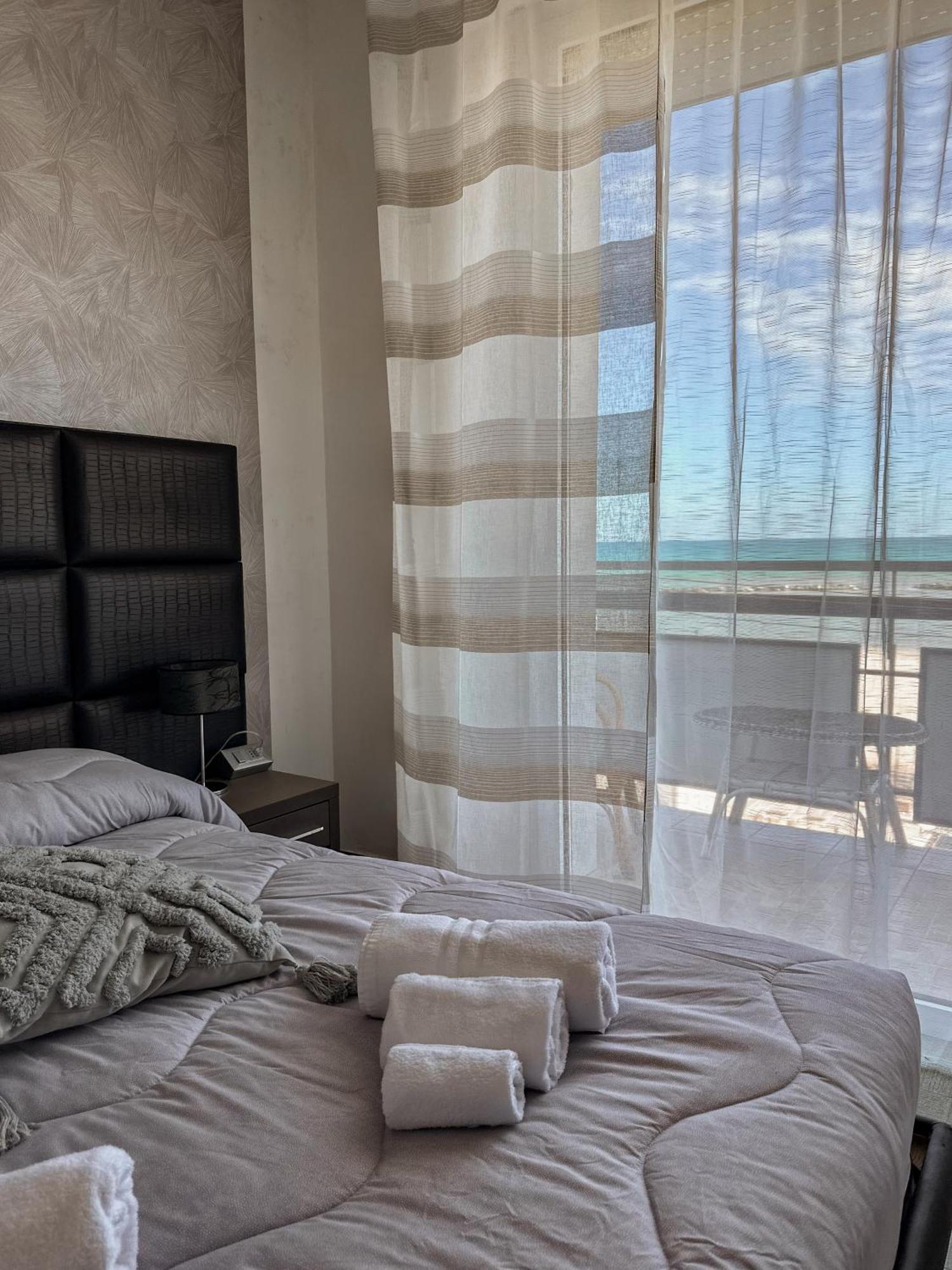 Hotel Re Leone Rimini Kültér fotó