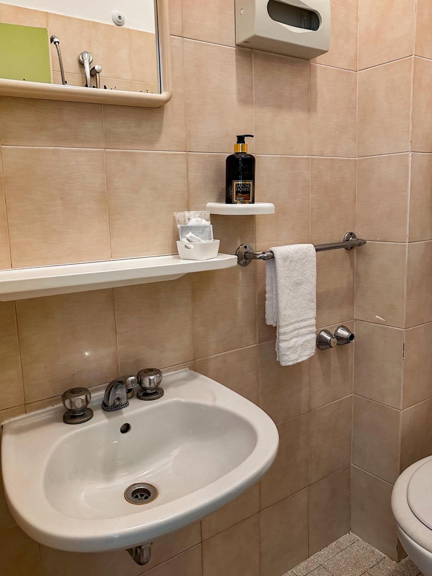 Hotel Re Leone Rimini Kültér fotó
