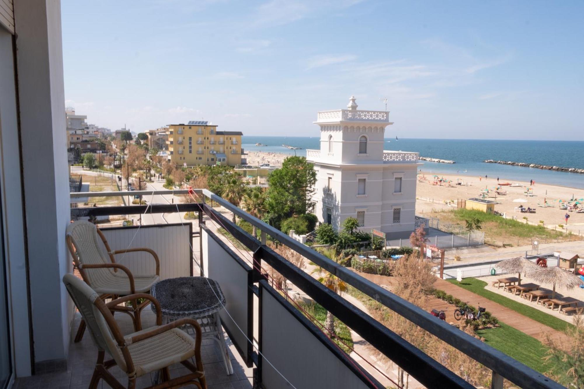 Hotel Re Leone Rimini Kültér fotó
