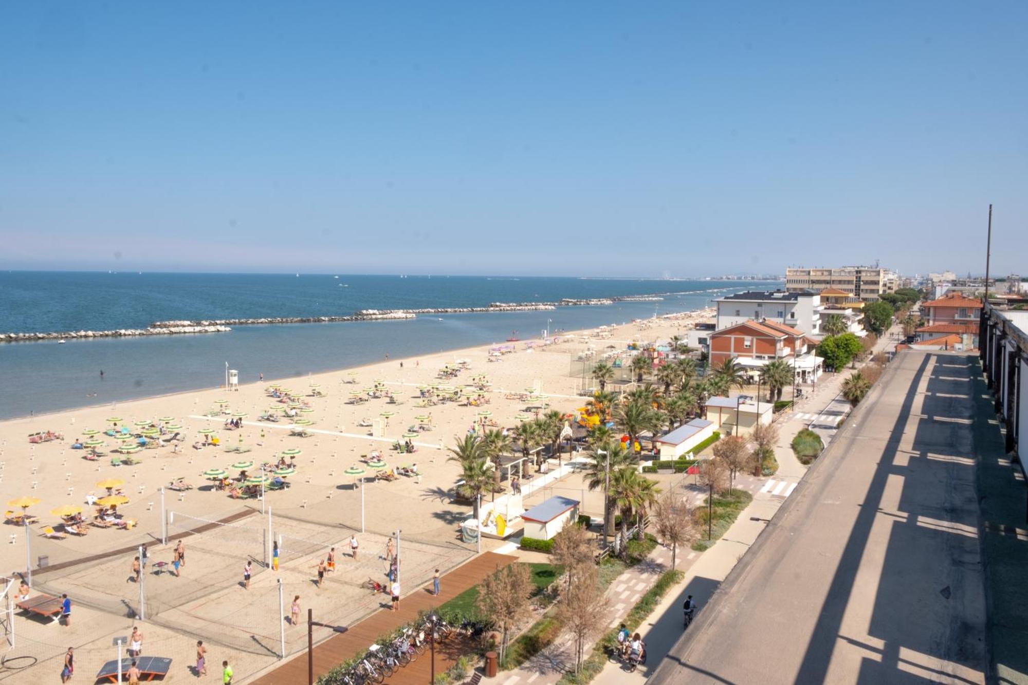 Hotel Re Leone Rimini Kültér fotó